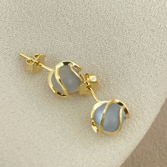 18k Gold Filled Jade Stud Earrings - Picture 2 of 7